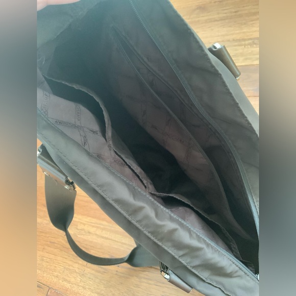 Longchamp Brown Nylon Tote with Brown Leather Square Label - Picture 10 of 10